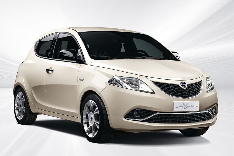 Lancia Y(psilon) Lancia Y(psilon)